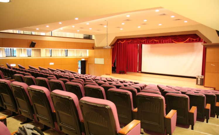 中壢六和高中禮堂