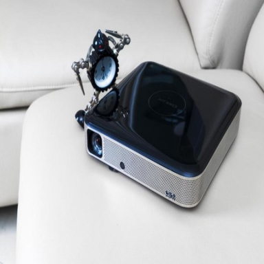 質(zhì)感如真！日立投影機(jī)打造創(chuàng)意無限的景觀水塘